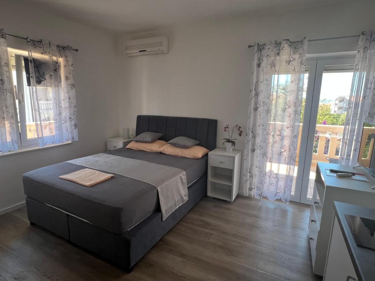 Apartments Villa Zdrava Трогир Экстерьер фото