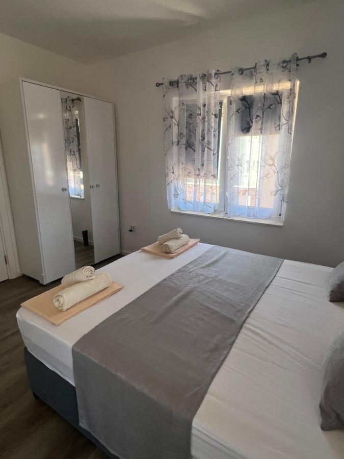 Apartments Villa Zdrava Трогир Экстерьер фото