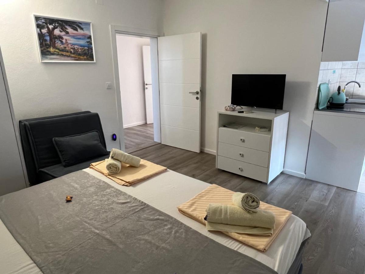 Apartments Villa Zdrava Трогир Экстерьер фото
